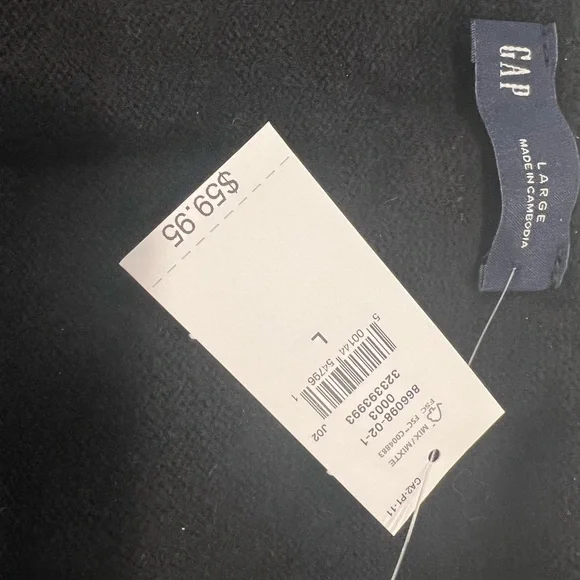 Black V-Neck Crop Short Sleeve Sweater - GAP - Picture 6 of 8